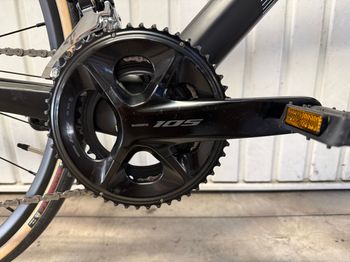 BMC Roadmachine FIVE 2024 2024 Road & Gravel usato, Nero — immagine 4 di 5