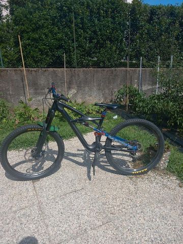 Brugt Specialized Enduro Expert Carbon 2017 Mountainbike — billede 2 af 5