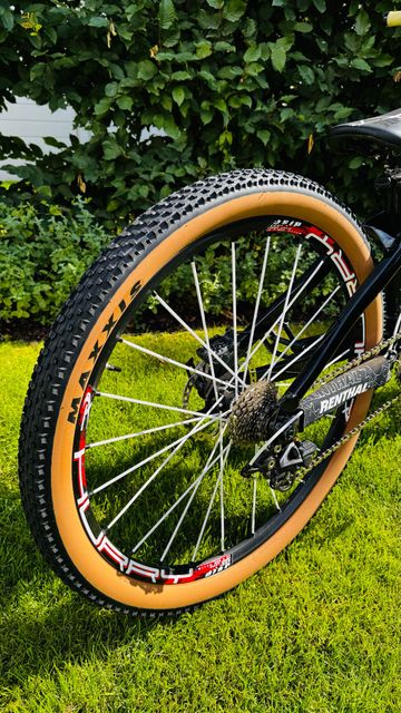 Używany Trek Ticket Shimano Saint 2019 Mountainbike — zdjęcie 7 z 9