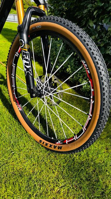 Używany Trek Ticket Shimano Saint 2019 Mountainbike — zdjęcie 6 z 9