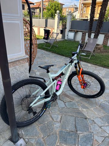 Used Focus JAM 6.9 2022 2022 Mountainbike, Light Gray, 29 — image 6 of 7