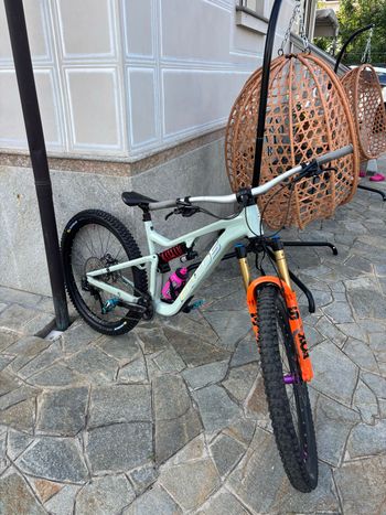 Použité Focus JAM 6.9 2022 2022 Mountainbike — obrázek 4 z 7