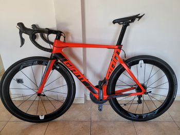 Używany Giant Propel Advanced Pro 0 2017 2017 Road & Gravel — zdjęcie 2 z 6