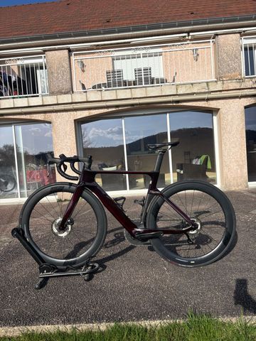 Tweedehands Orbea ORCA AERO M20iLTD 2024 2024 Road & Gravel