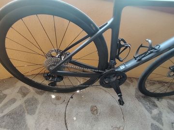 Tweedehands Scott Addict RC 15 2022 2022 Road & Gravel — afbeelding 2 van 5