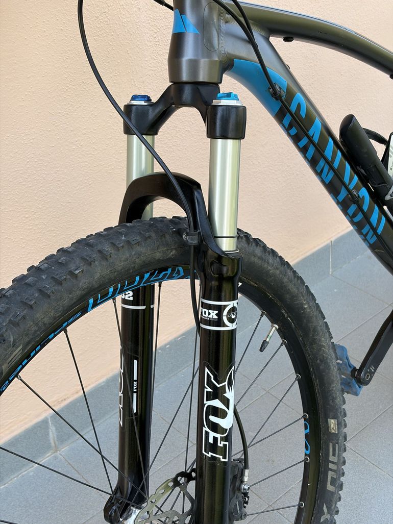 Used Canyon Nerve Shimano SLX 2015 Mountainbike, Blue — image 14 of 14