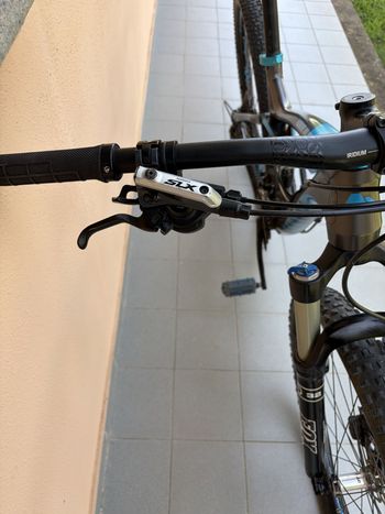 Used Canyon Nerve Shimano SLX 2015 Mountainbike, Blue — image 9 of 14