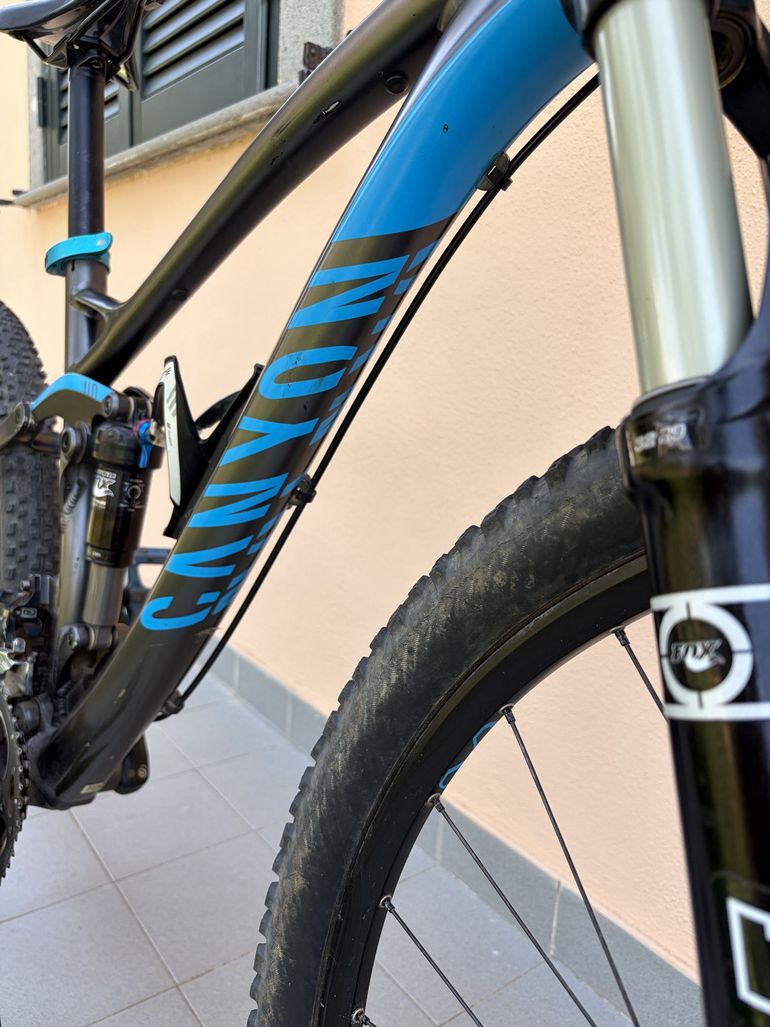 Used Canyon Nerve Shimano SLX 2015 Mountainbike, Blue — image 11 of 14
