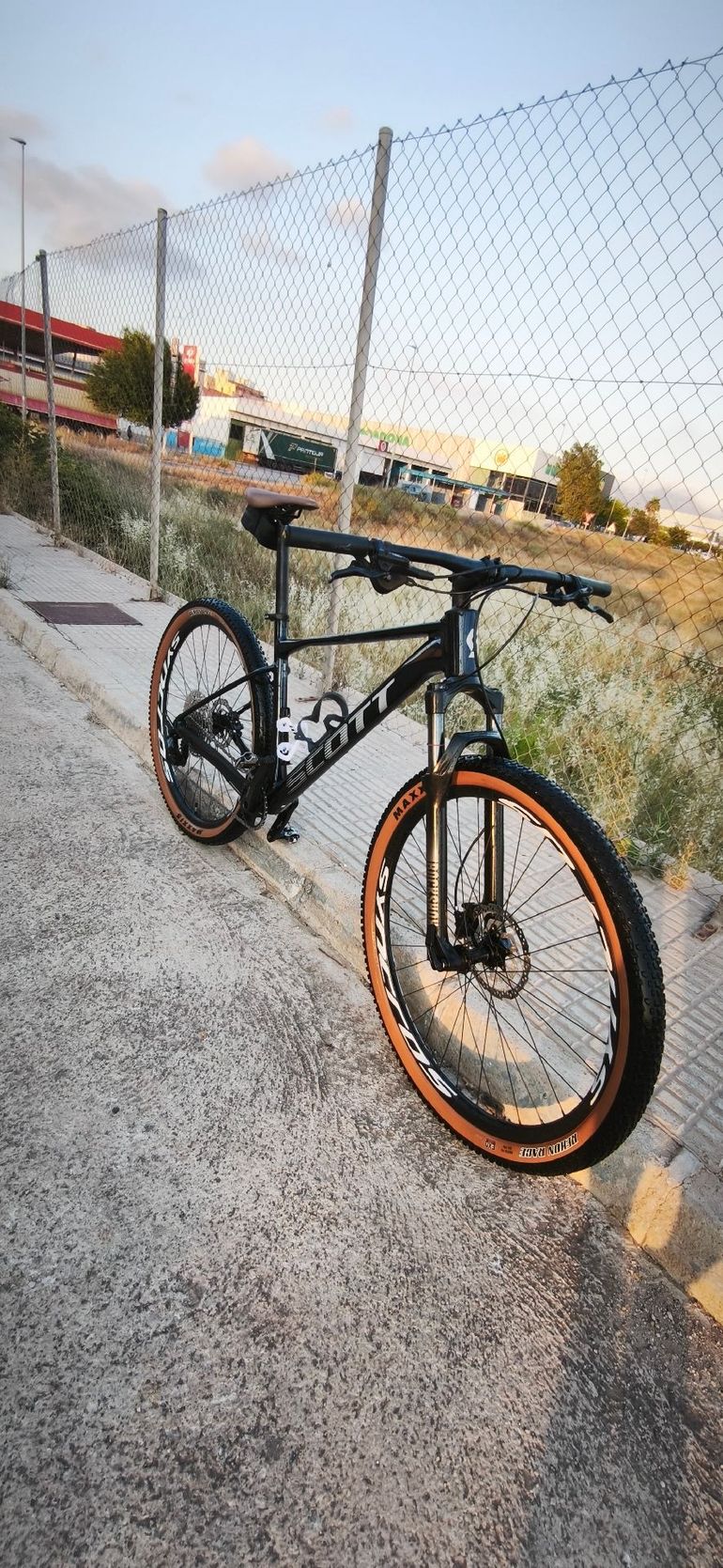 Używany Scott Scale 965 2026 2026 Mountainbike — zdjęcie 4 z 13