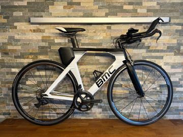 Used BMC Timemachine TM02 TWO 2018 2018 Road & Gravel, White — image 1 of 8