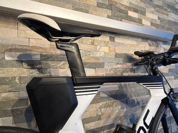 Used BMC Timemachine TM02 TWO 2018 2018 Road & Gravel, White — image 5 of 8