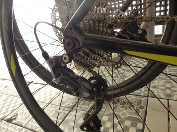 Used Giant Defy Shimano Ultegra 2019 Road & Gravel, Black — image 8 of 11