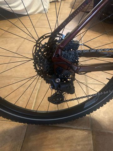 Tweedehands KTM MACINA TEAM 792 2024 2024 Mountainbike — afbeelding 3 van 4