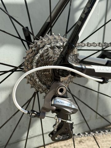 Trek Madone 2.1 H2 (Compact) 2013 2013 Road & Gravel usato, Nero — immagine 7 di 7