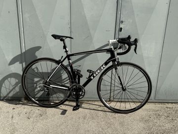 Trek Madone 2.1 H2 (Compact) 2013 2013 Road & Gravel usato, Nero — immagine 2 di 7