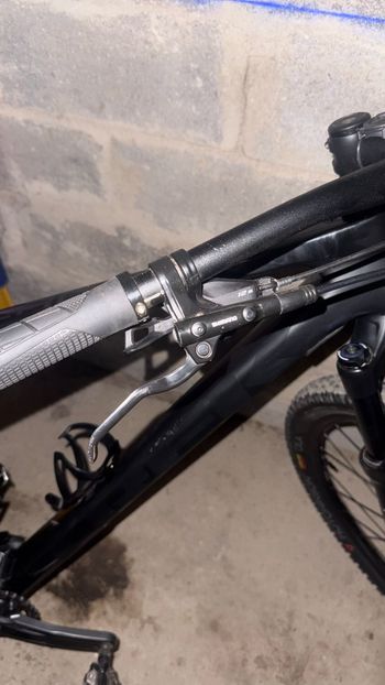Used Trek Procaliber 9.5 2021 2021 Mountainbike, Black, 29 — image 8 of 11