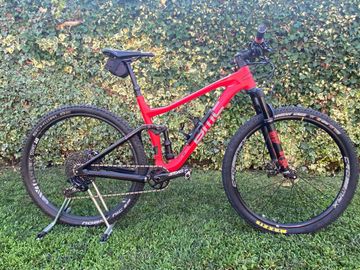 BMC AGONIST 01 ONE 2019 2019 Mountainbike de segunda mano, Rojo — imagen 2 de 8
