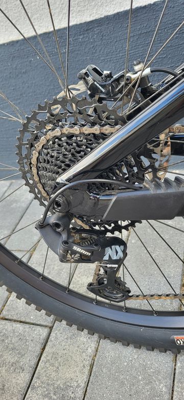 Used Focus JAM 8.8 2022 2022 Mountainbike, Black, 29 — image 3 of 9