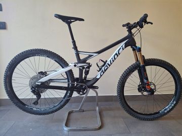 Brugt Devinci Django Carbon RS 2017 2017 MTB