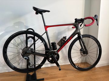 Gebrauchtes Giant Defy, Advanced 1 2021 2021 Road & Gravel, Schwarz — Bild 1 von 5