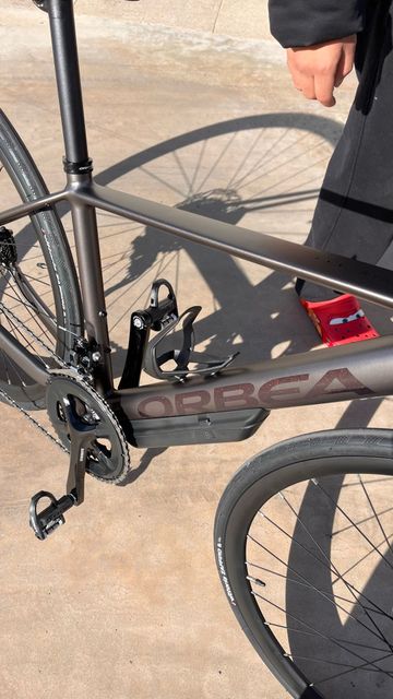 Tweedehands Orbea Avant H30 2025 2025 Road & Gravel — afbeelding 2 van 6