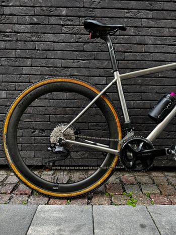 Käytetty Orro Terra Ti 105 Di2 2026 2026 Road & Gravel