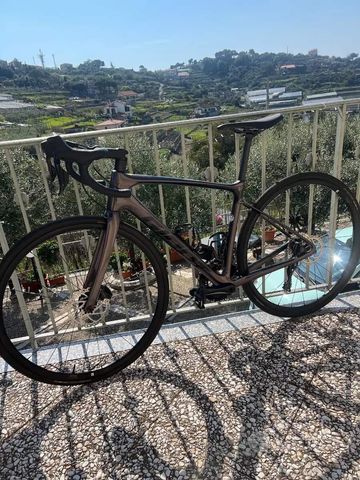 Gebrauchtes Giant Defy Advanced 1 2023 2023 Road & Gravel, Violett — Bild 1 von 6
