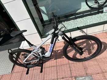 Tweedehands Giant Reign Advanced E+ 2 2026 2026 Mountainbike — afbeelding 8 van 12