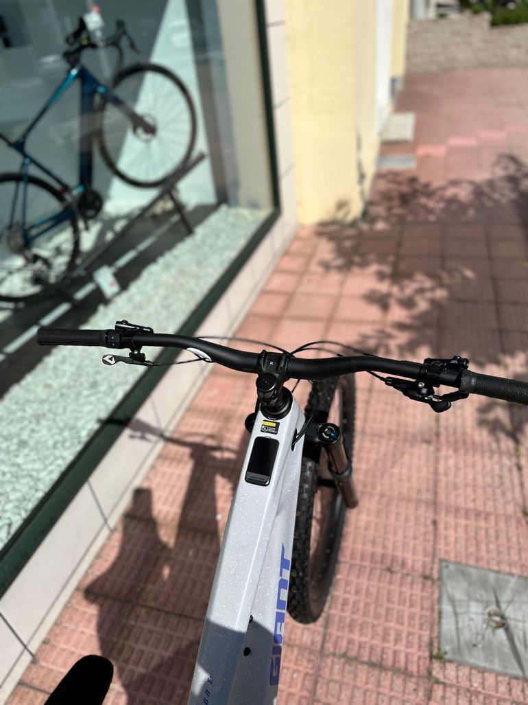 Tweedehands Giant Reign Advanced E+ 2 2026 2026 Mountainbike — afbeelding 9 van 12