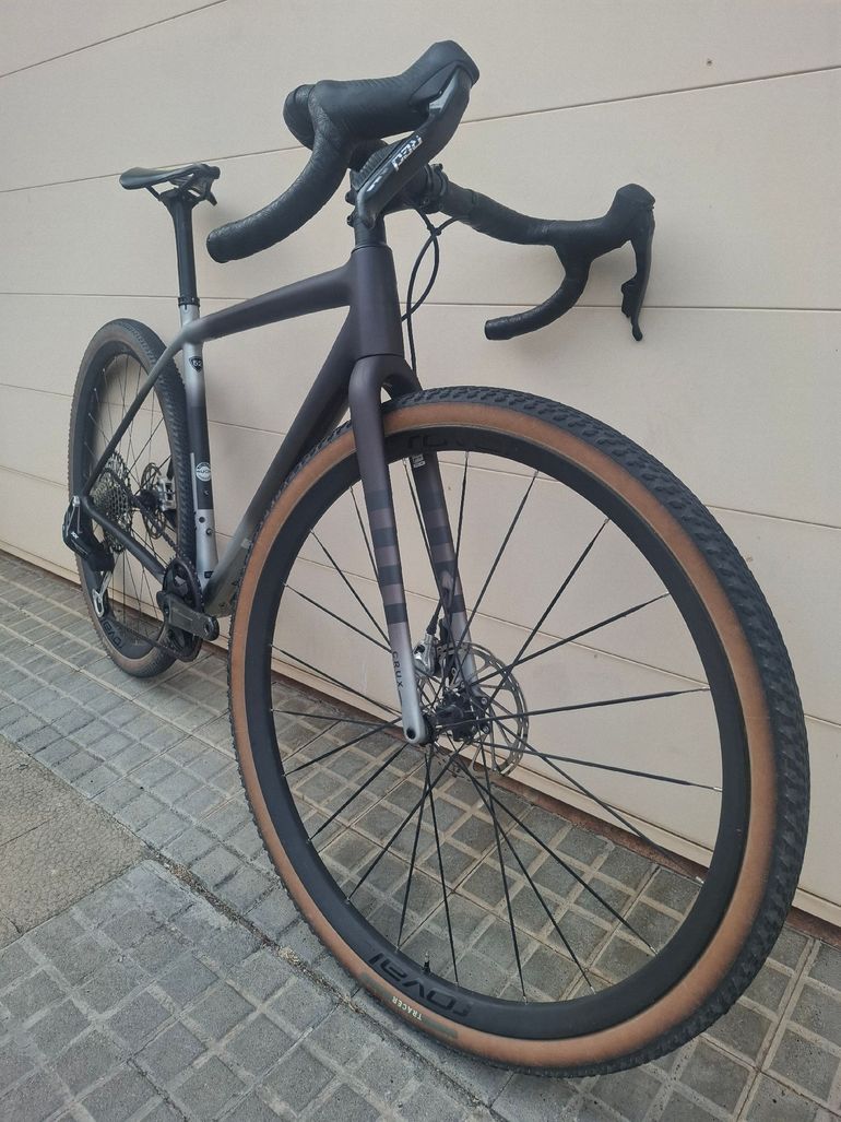 Specialized Crux SRAM Red eTap AXS 2026 Road & Gravel d'occasion — image 3 sur 11