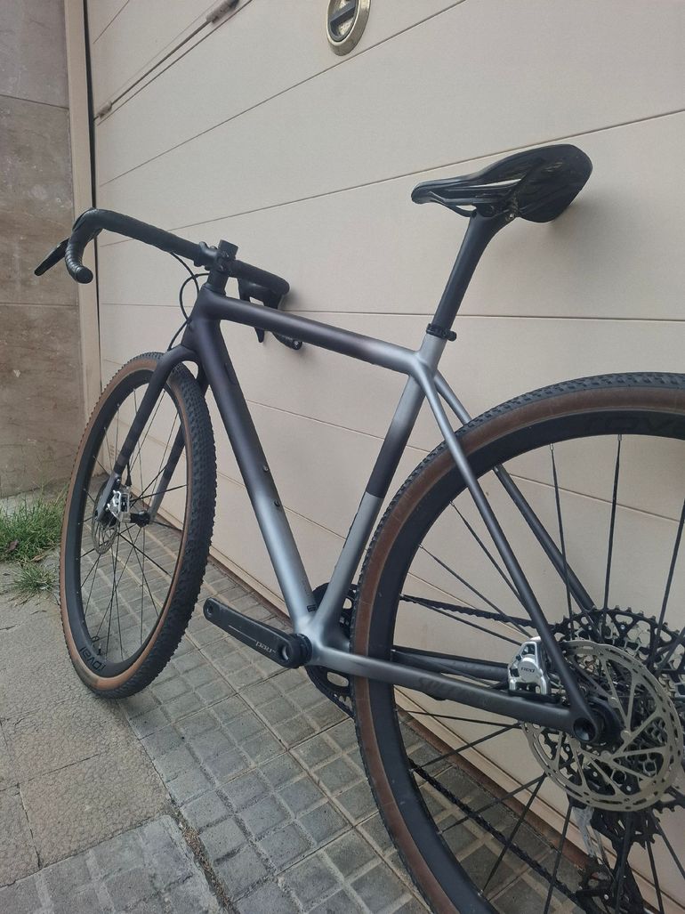 Specialized Crux SRAM Red eTap AXS 2026 Road & Gravel d'occasion — image 9 sur 11