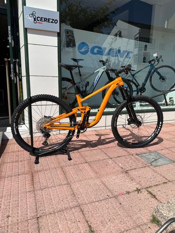 Käytetty Giant Trance Shimano Deore 2025 Mountainbike — kuva 7 / 13