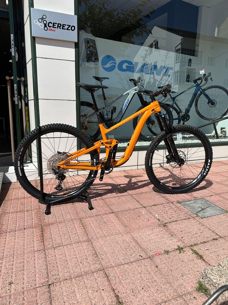 Giant Trance Shimano Deore 2025 Mountainbike usato, Arancione — immagine 7 di 13