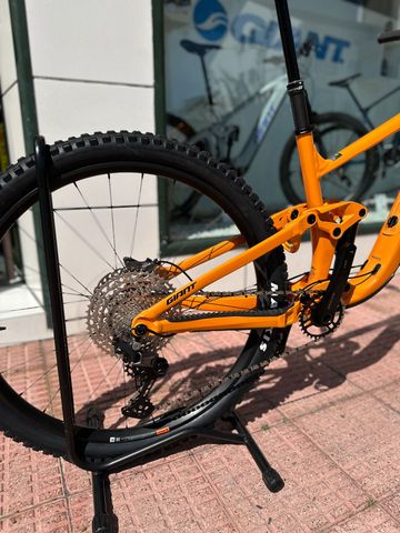 Käytetty Giant Trance Shimano Deore 2025 Mountainbike — kuva 12 / 13