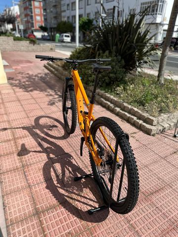 Käytetty Giant Trance Shimano Deore 2025 Mountainbike — kuva 4 / 13