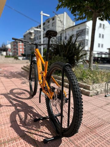 Käytetty Giant Trance Shimano Deore 2025 Mountainbike — kuva 5 / 13