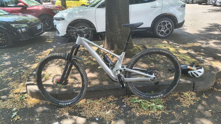 Gebrauchtes Scott Genius 940 2023 2023 Mountainbike, Hellgrau, 29 — Bild 4 von 7