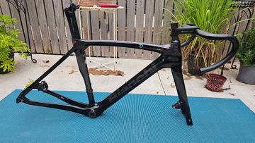 Used Bianchi Oltre XR3 Ultegra Di2 2021 Frameset 2021 Road & Gravel