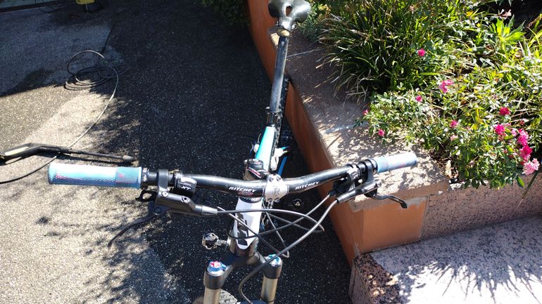 Used KTM Phinx 2016 Mountainbike, Blue — image 4 of 7