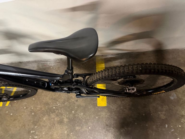 Giant Reign Advanced Pro 1 2023 2023 Mountainbike usato, Nero — immagine 11 di 26