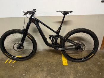 Giant Reign Advanced Pro 1 2023 2023 Mountainbike usato, Nero — immagine 2 di 26