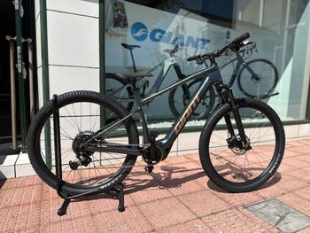 Used Giant Talon Shimano CUES 2026 Mountainbike, Green — image 4 of 14