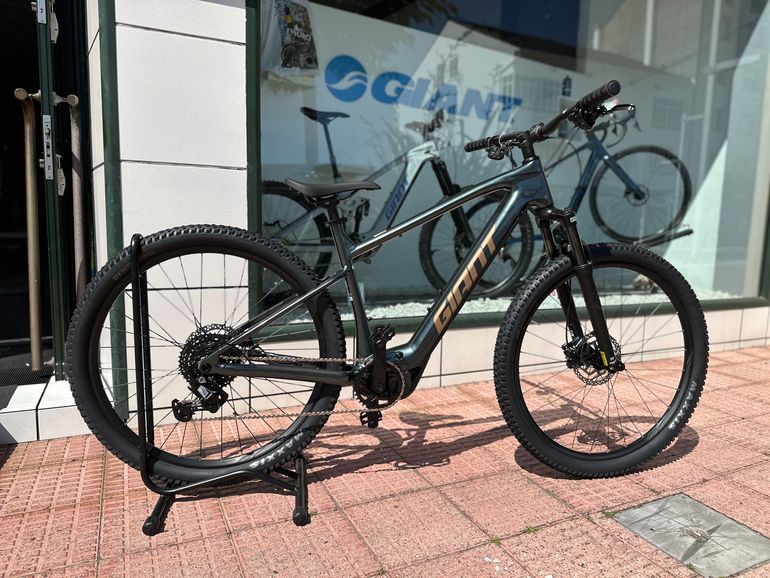 Used Giant Talon Shimano CUES 2026 Mountainbike, Green — image 4 of 14