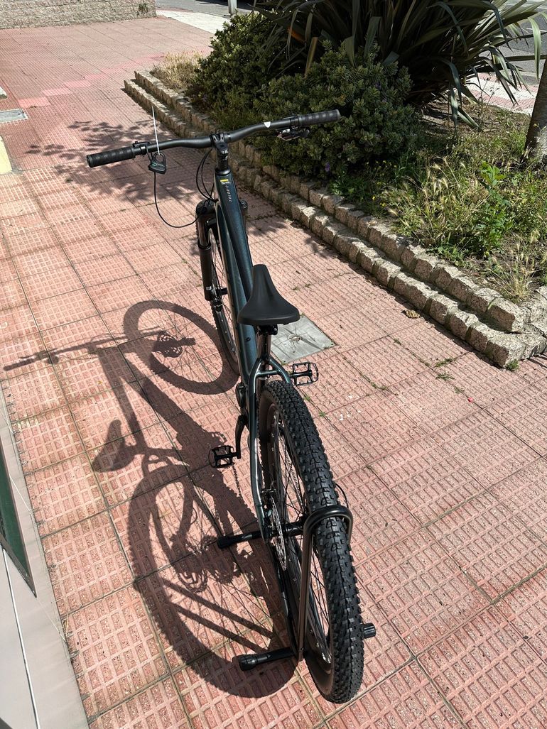 Used Giant Talon Shimano CUES 2026 Mountainbike, Green — image 5 of 14