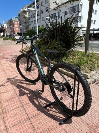 Used Giant Talon Shimano CUES 2026 Mountainbike, Green — image 14 of 14