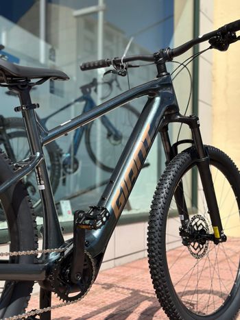Used Giant Talon Shimano CUES 2026 Mountainbike, Green — image 10 of 14