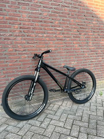 Used Canyon STCHD 360 2025 2025 Mountainbike, Black, 26 — image 6 of 7