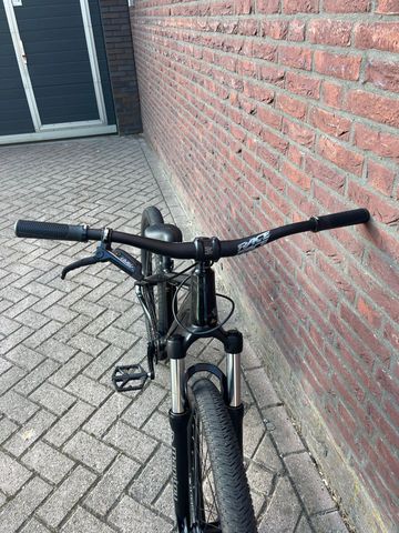 Used Canyon STCHD 360 2025 2025 Mountainbike, Black, 26 — image 4 of 7