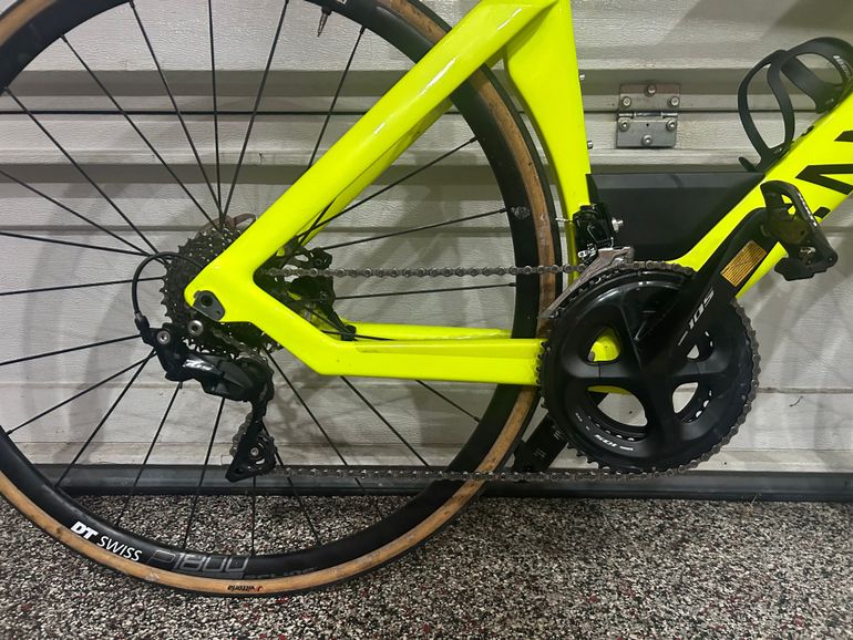 Used Canyon Speedmax CF 7 Disc 2022 2022 Road & Gravel, Black — image 2 of 3