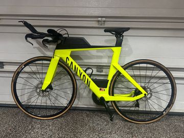 Used Canyon Speedmax CF 7 Disc 2022 2022 Road & Gravel, Black — image 3 of 3